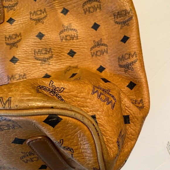 MCM Large Liz Reversible Shopper - $200 - Picture 5 of 13